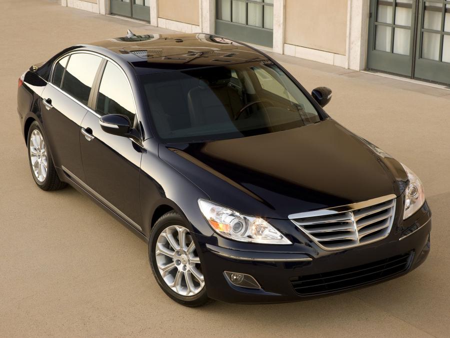  Hyundai Genesis 2008 года  (US) (фото 6 из 19)